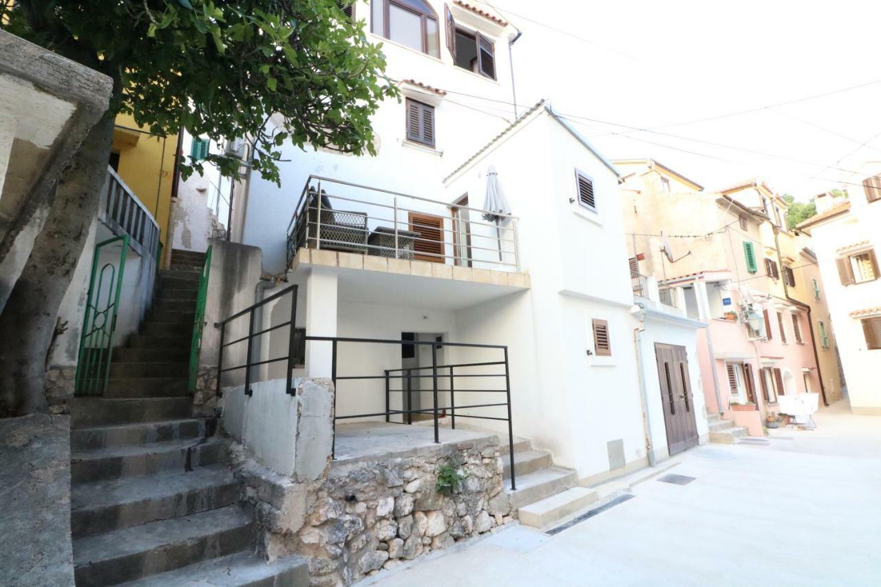 Apartment Porto With Terrace Baška Kültér fotó