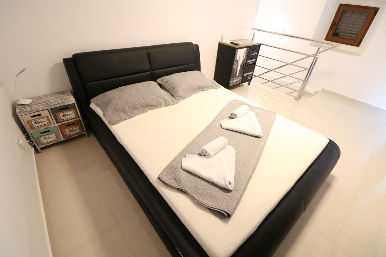 Apartment Porto With Terrace Baška Kültér fotó
